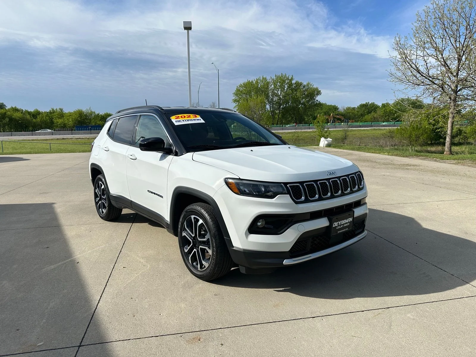 2023 Jeep Compass Limited 4X4's photo
