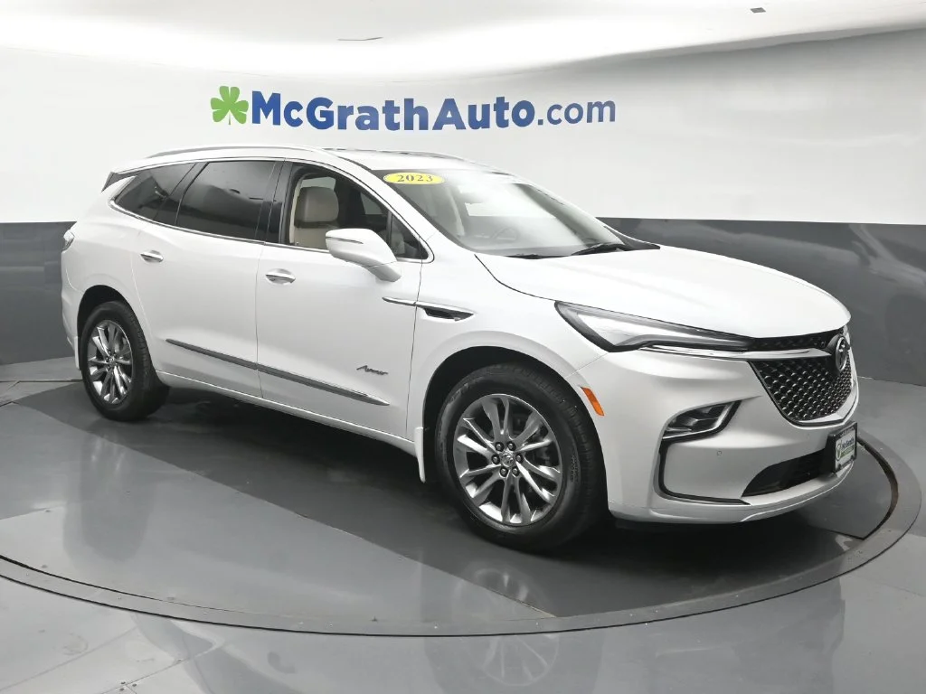 Used 2023 White Buick Avenir image 2