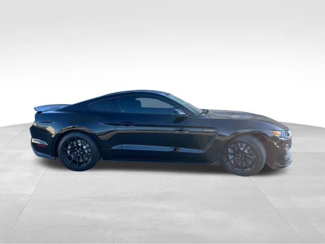 Used 2017 Black Ford Shelby GT350 image 7