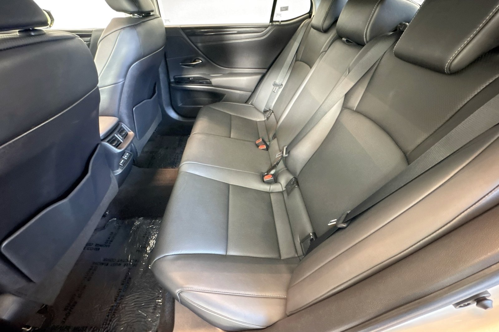 Used 2023 White Lexus ES 350 image 23