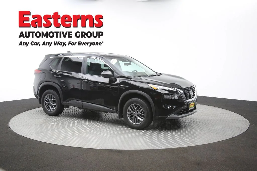 Used 2023 Black Nissan S image 43