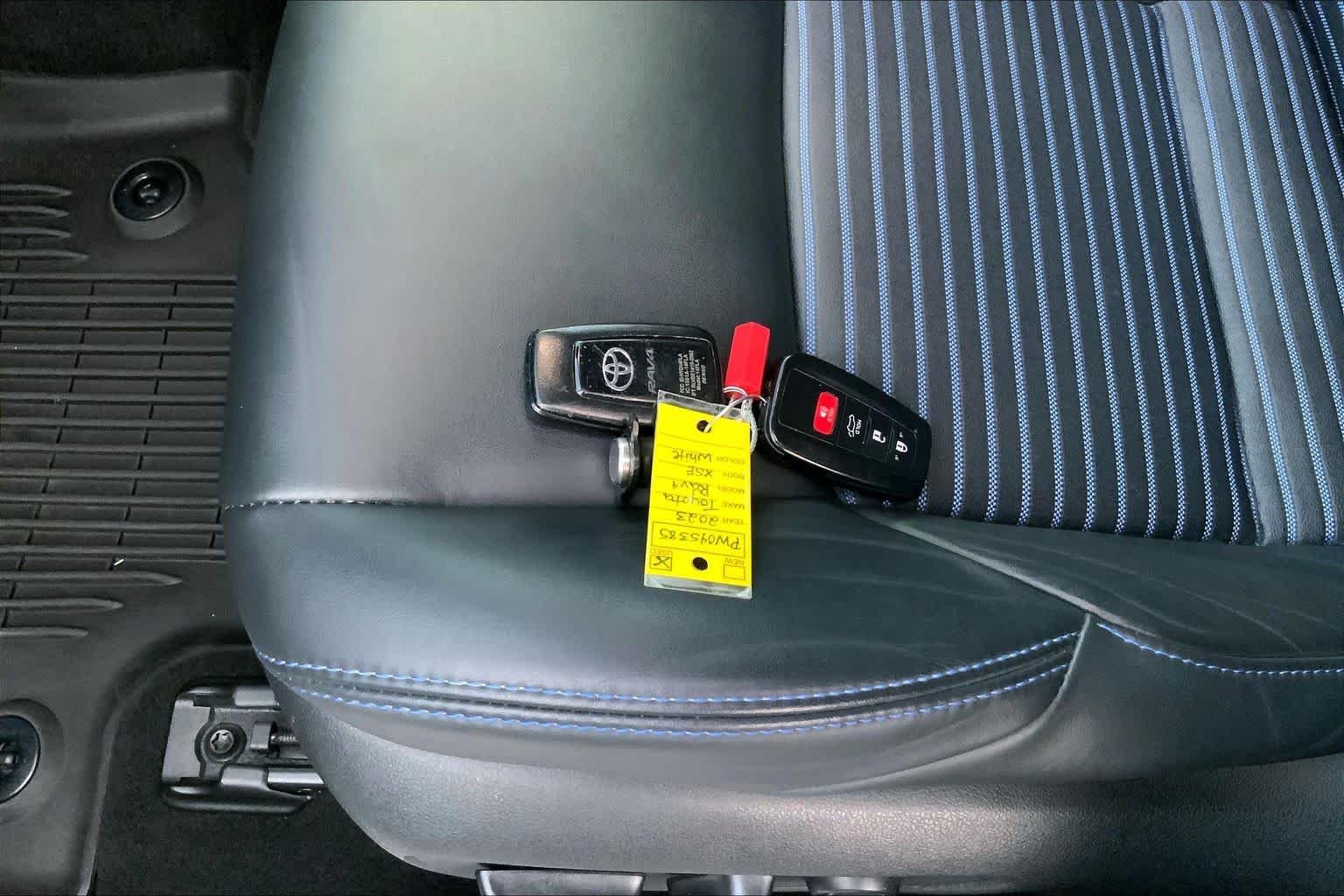 Used 2023 Wind Chill Pearl/Midnight Black Metallic Toyota Hybrid XSE image 14