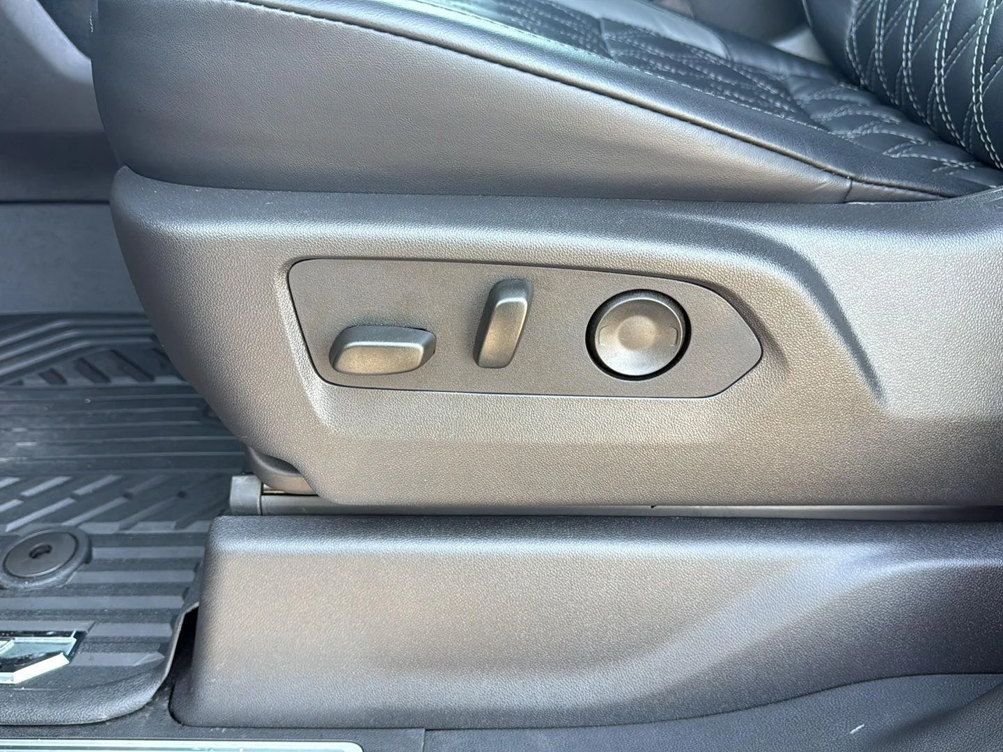 New 2026 Sterling Gray Metallic Chevrolet RST image 8