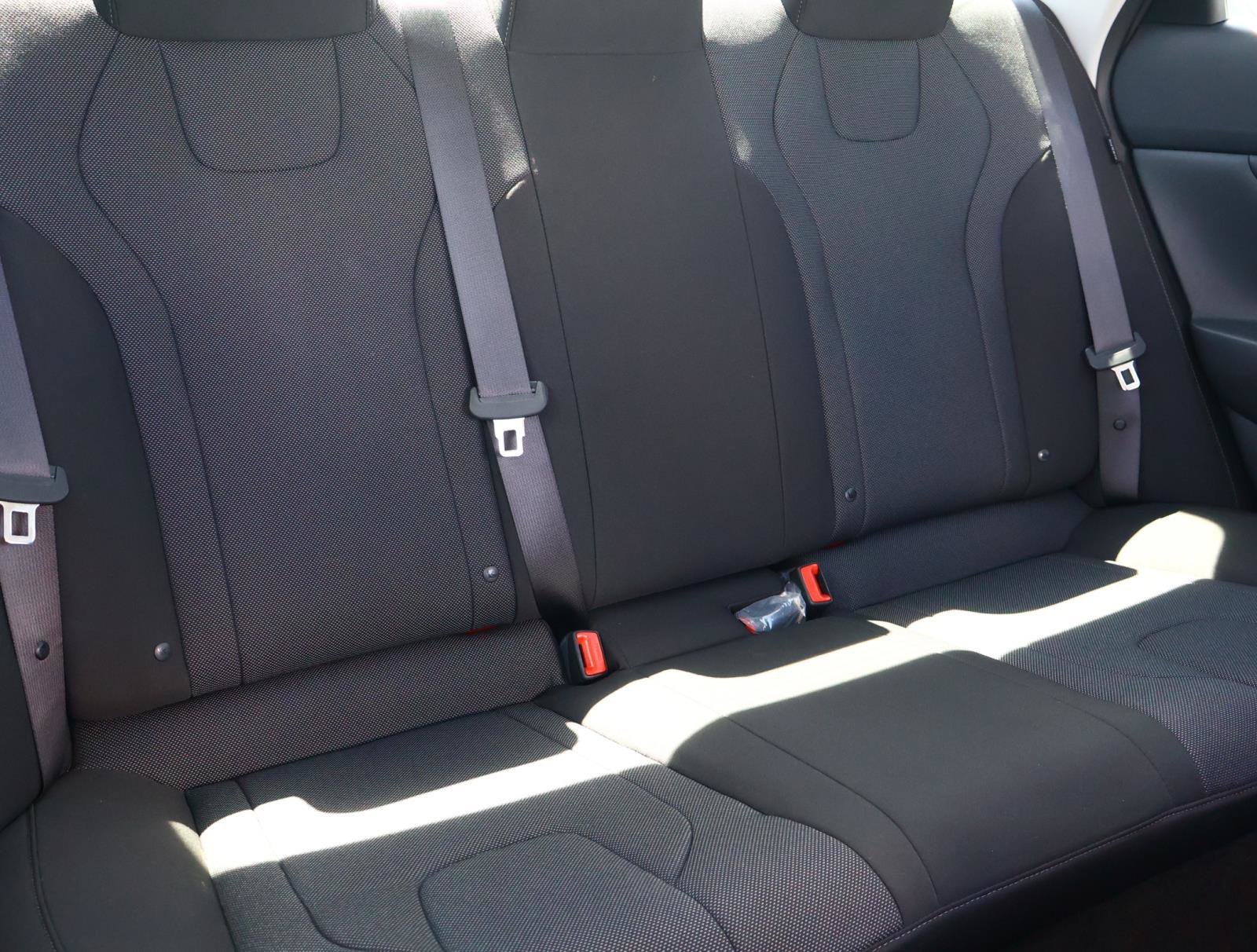 2026 Hyundai Elantra SE - Photo 18