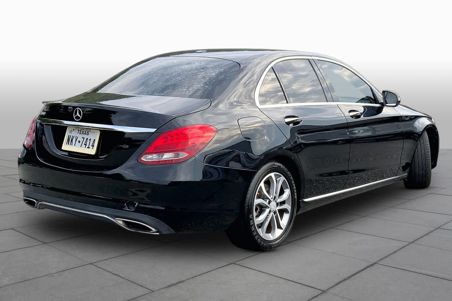 Used 2017  Mercedes-Benz C 300 image 11