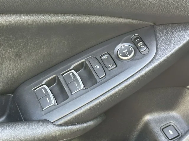 2020 Honda Accord LX - Photo 17