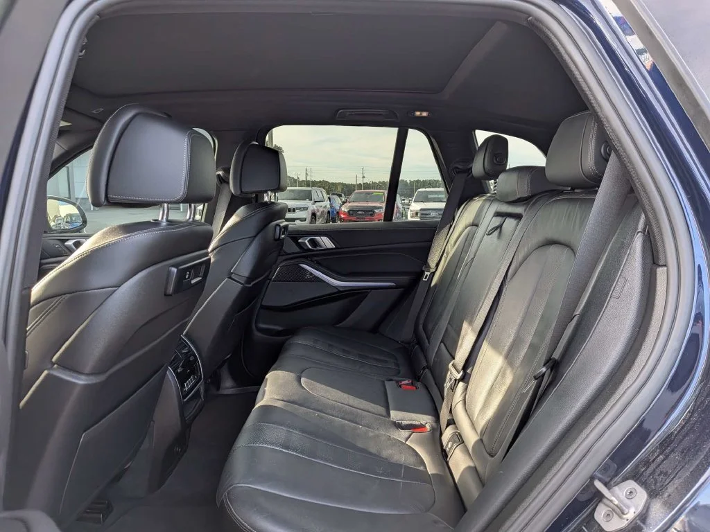 Used 2021 Blue BMW M50i image 15