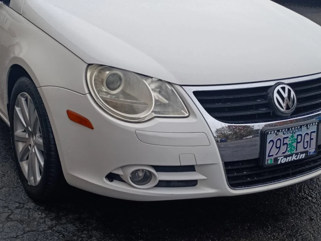Used 2009 Candy White Volkswagen Komfort Edition image 12