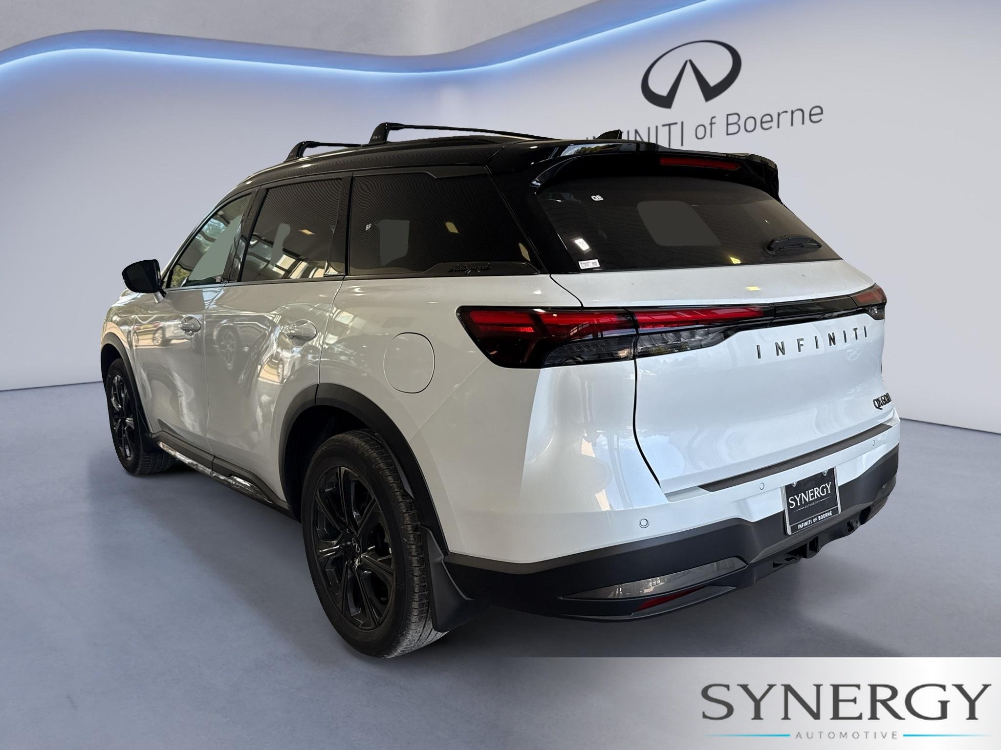 New 2027 2T RAD WHT INFINITI Autograph AWD image 7