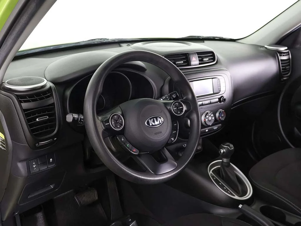 Used 2015 Green Kia Base image 23