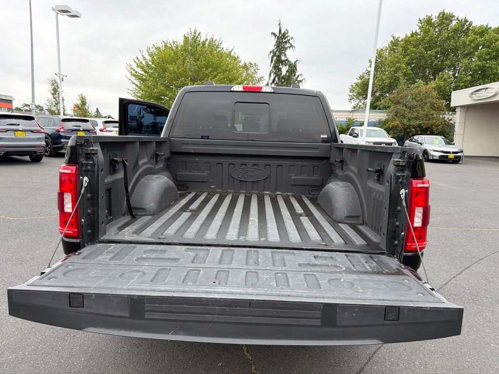 Used 2023 Black Ford  image 16