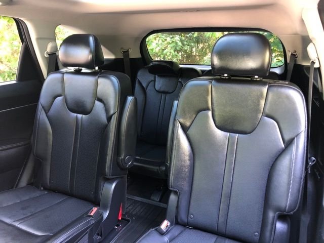 Used 2022 Grey Kia X-Line EX image 18