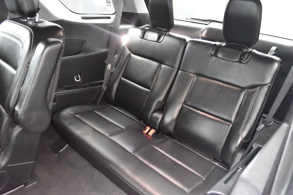 Used 2024 Silver Ford XLT image 24