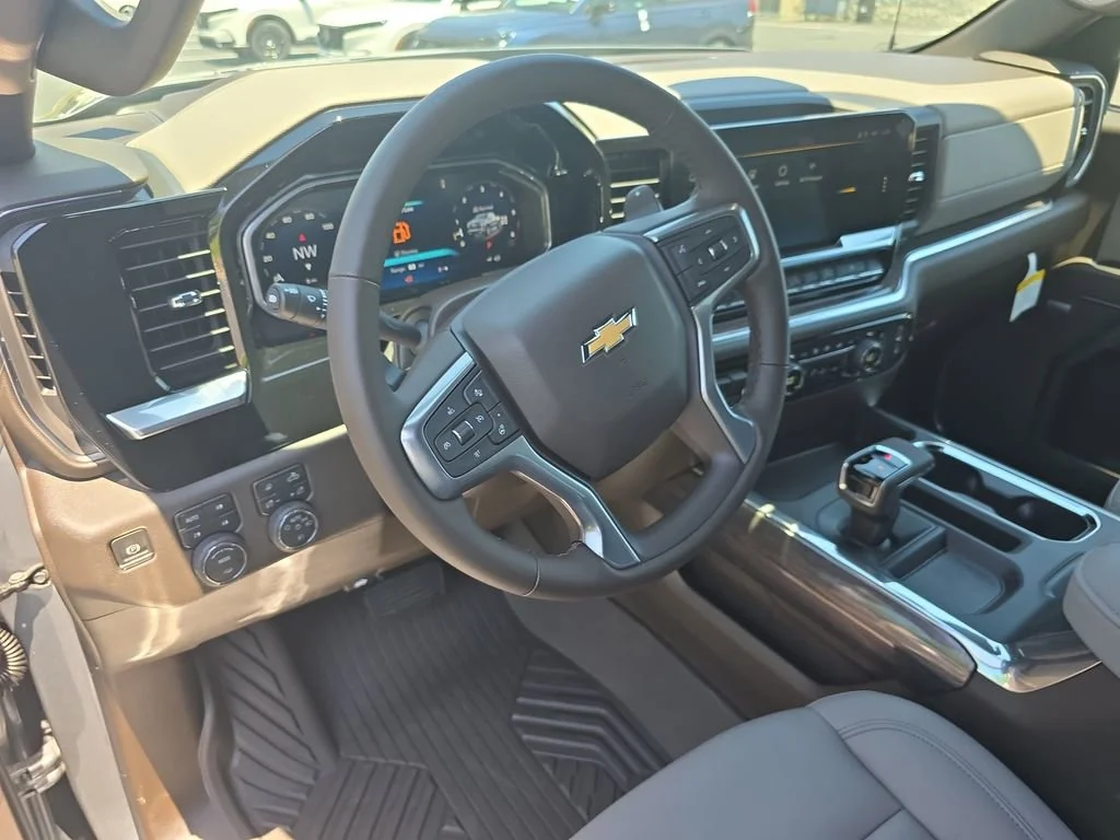 2026 Chevrolet Silverado 1500 LTZ - Photo 14