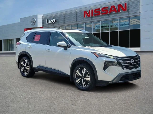 Certified Used 2024 White Nissan SL image 1
