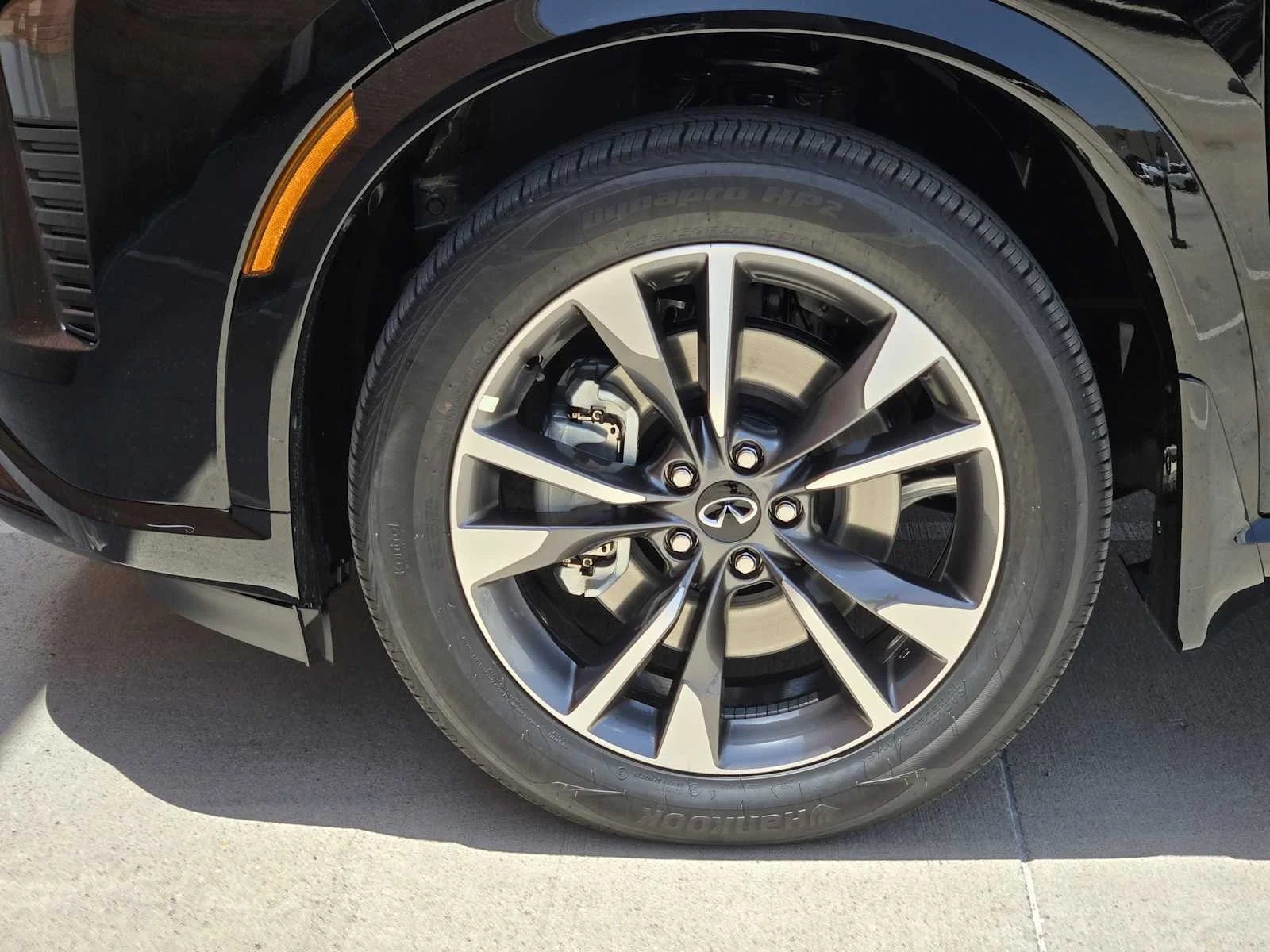 New 2027 BLACK OBSIDIAN INFINITI Luxe AWD image 7