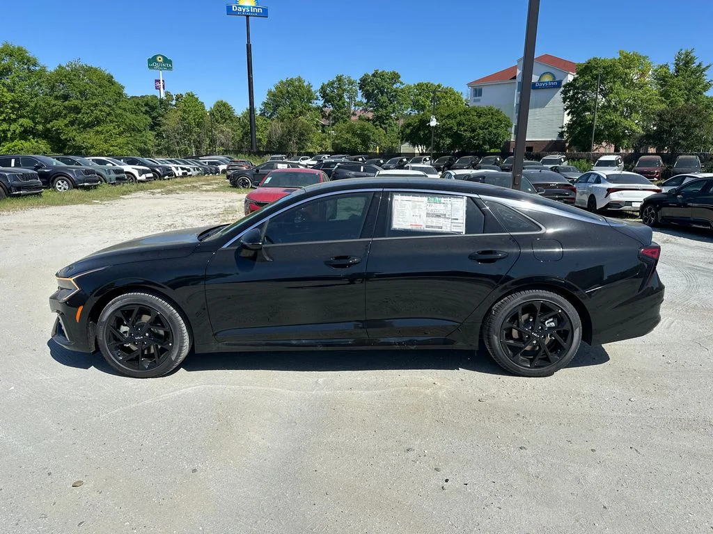 New 2026 Black Kia GT-Line image 4