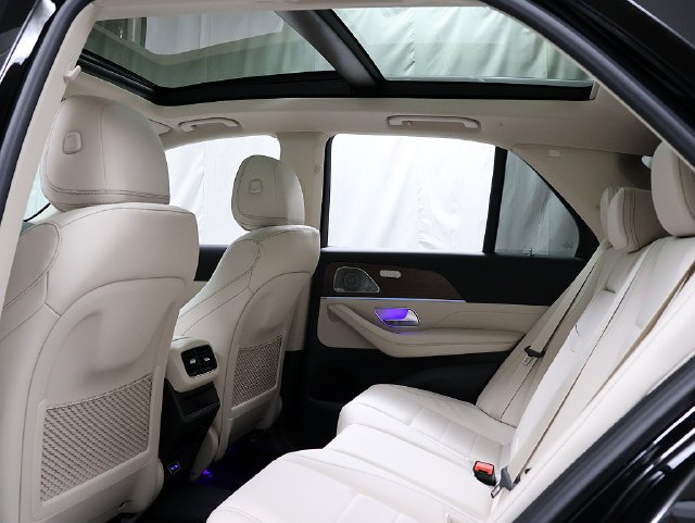 Certified Used 2026 Black Mercedes-Benz GLE 350 image 13