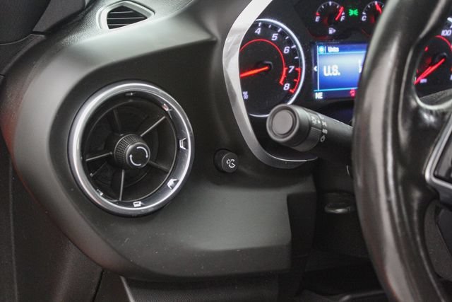2019 Chevrolet Camaro 1LT - Photo 21