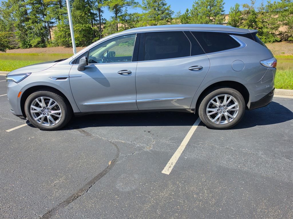 Used 2023 Green Buick Essence image 20