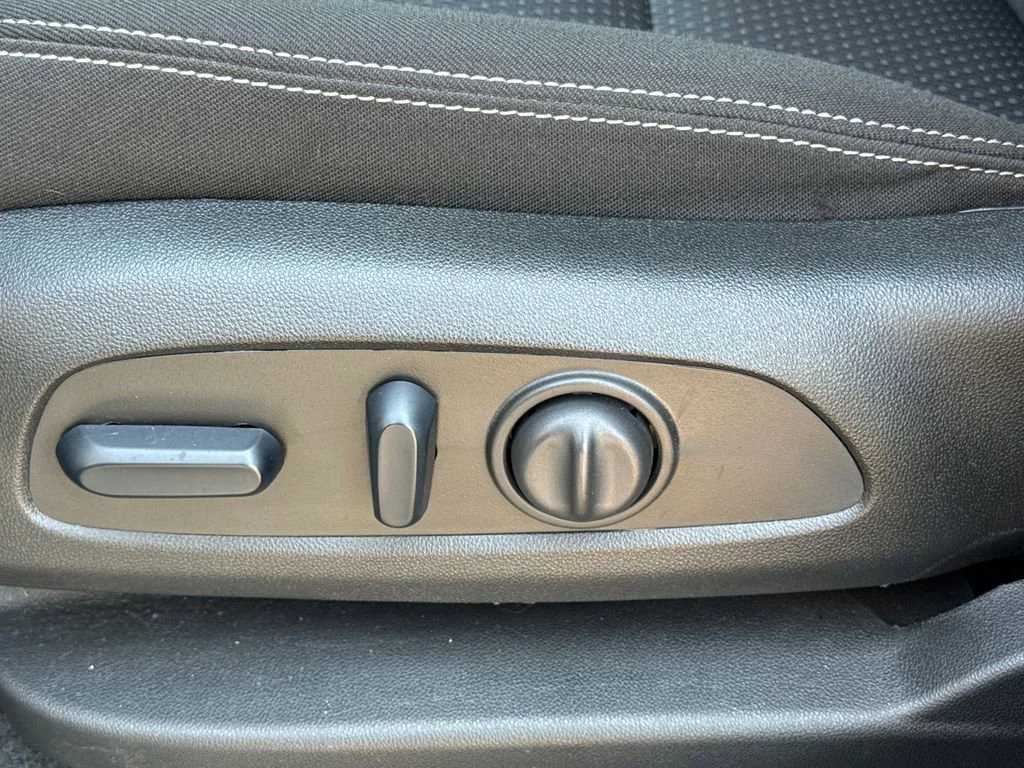 2024 GMC Terrain SLE - Photo 18