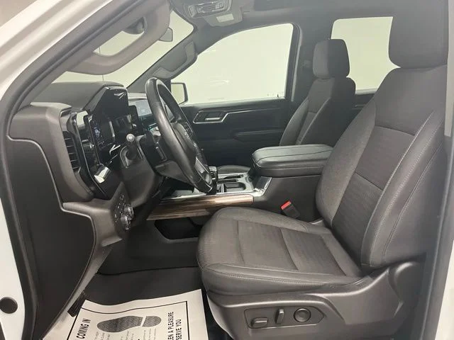 Used 2024 White Chevrolet RST image 20