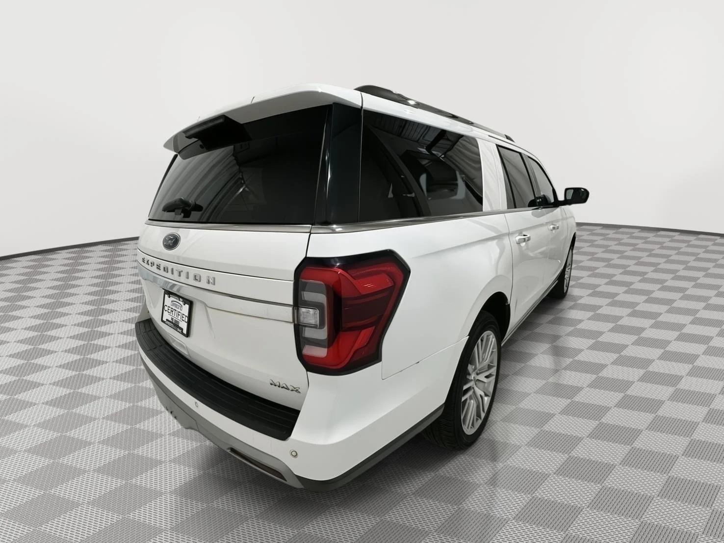 Used 2024 Oxford White Ford Limited image 5