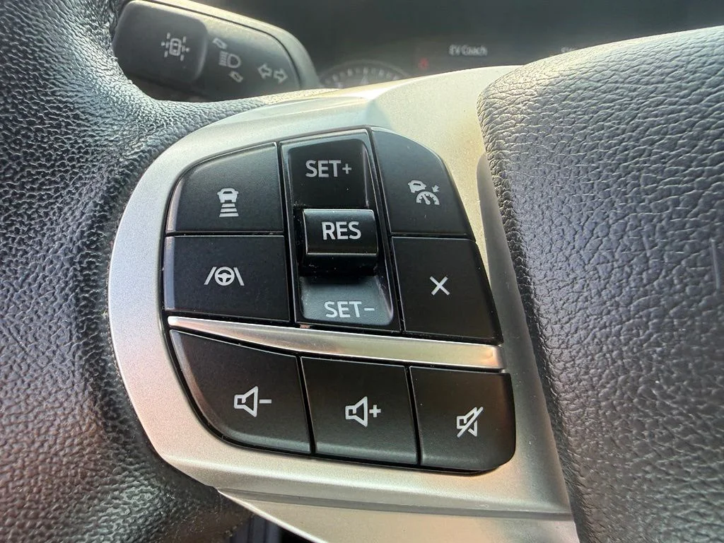 Used 2023 Gray Ford Limited image 18
