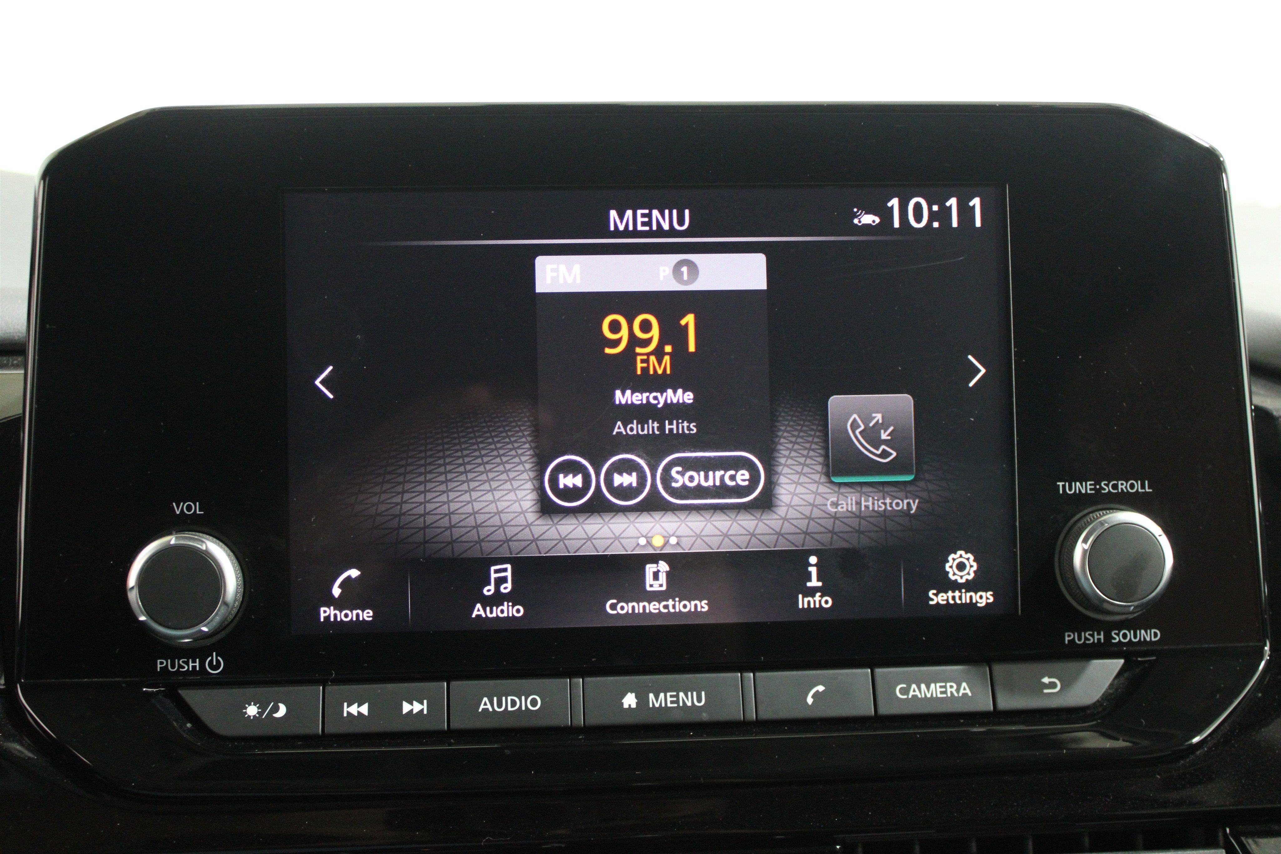Used 2022 Super Black Nissan SV image 11