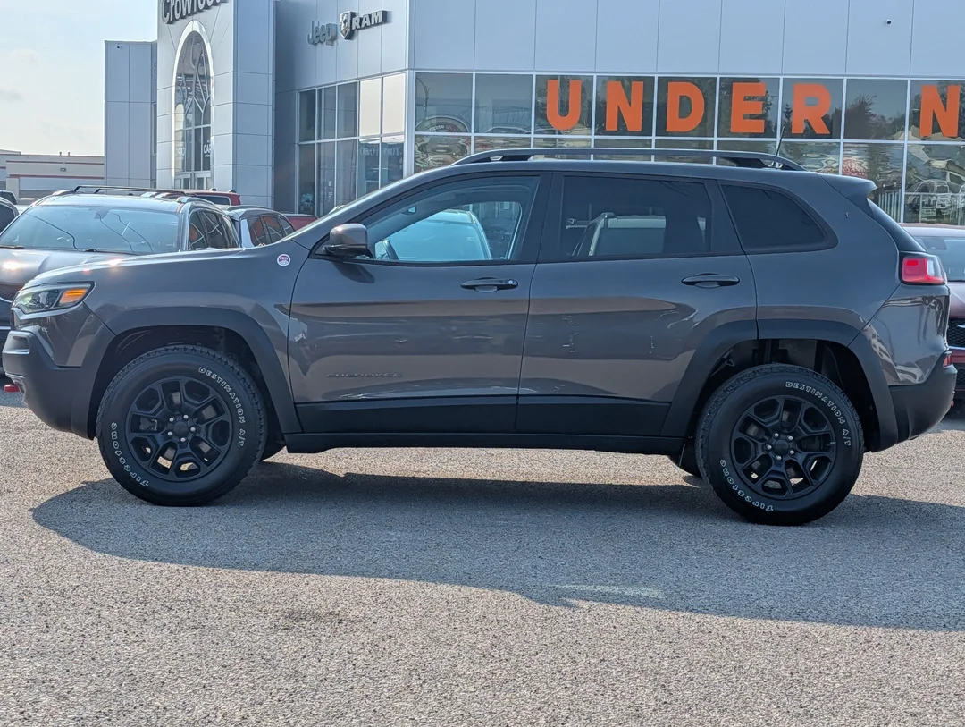 Certified Used 2020 Grey Jeep Trailhawk Elite - - 4x4 - Nappa Leather - Command View Sunroof - SafetyTec Grp & More! image 5