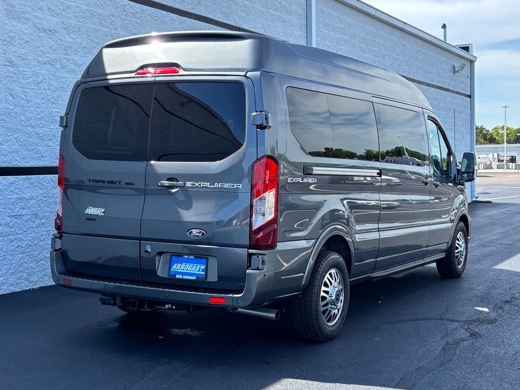 New 2026 Gray Ford Explorer Limited SE image 8