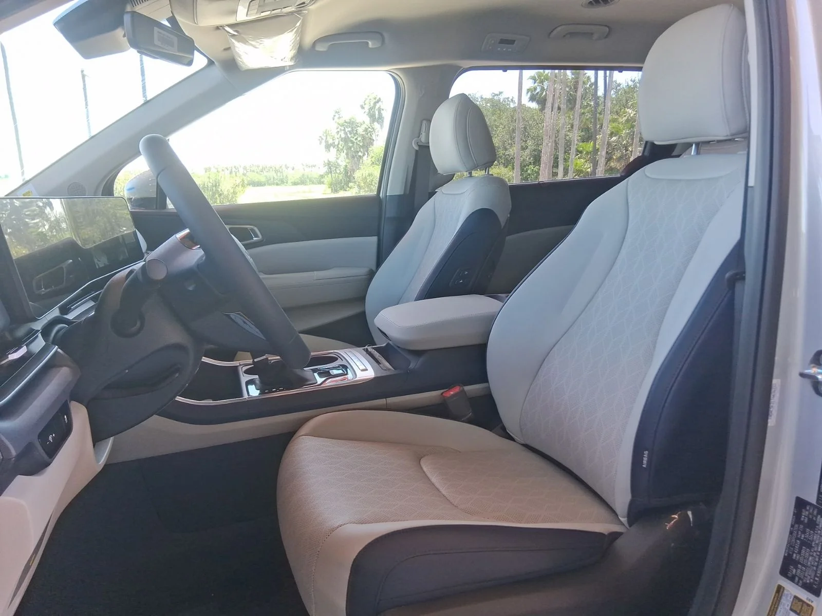 New 2026 White Kia EX image 18