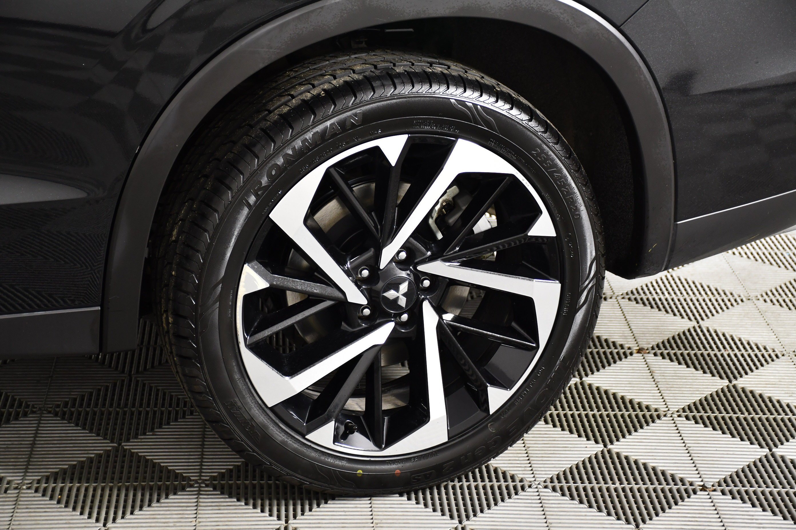 Certified Used 2024 Black Diamond Mitsubishi SE image 49