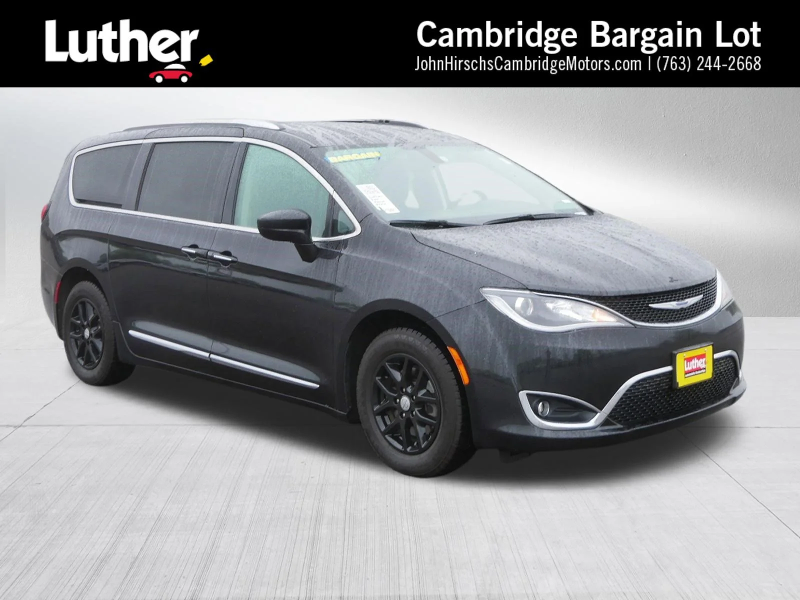 2020 Chrysler Pacifica Touring L's photo