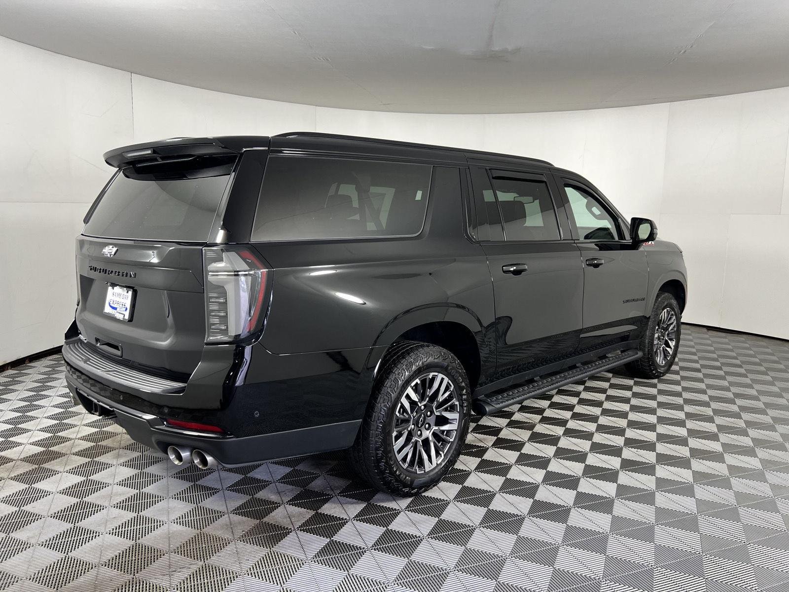Used 2026 Black Chevrolet Z71 image 7