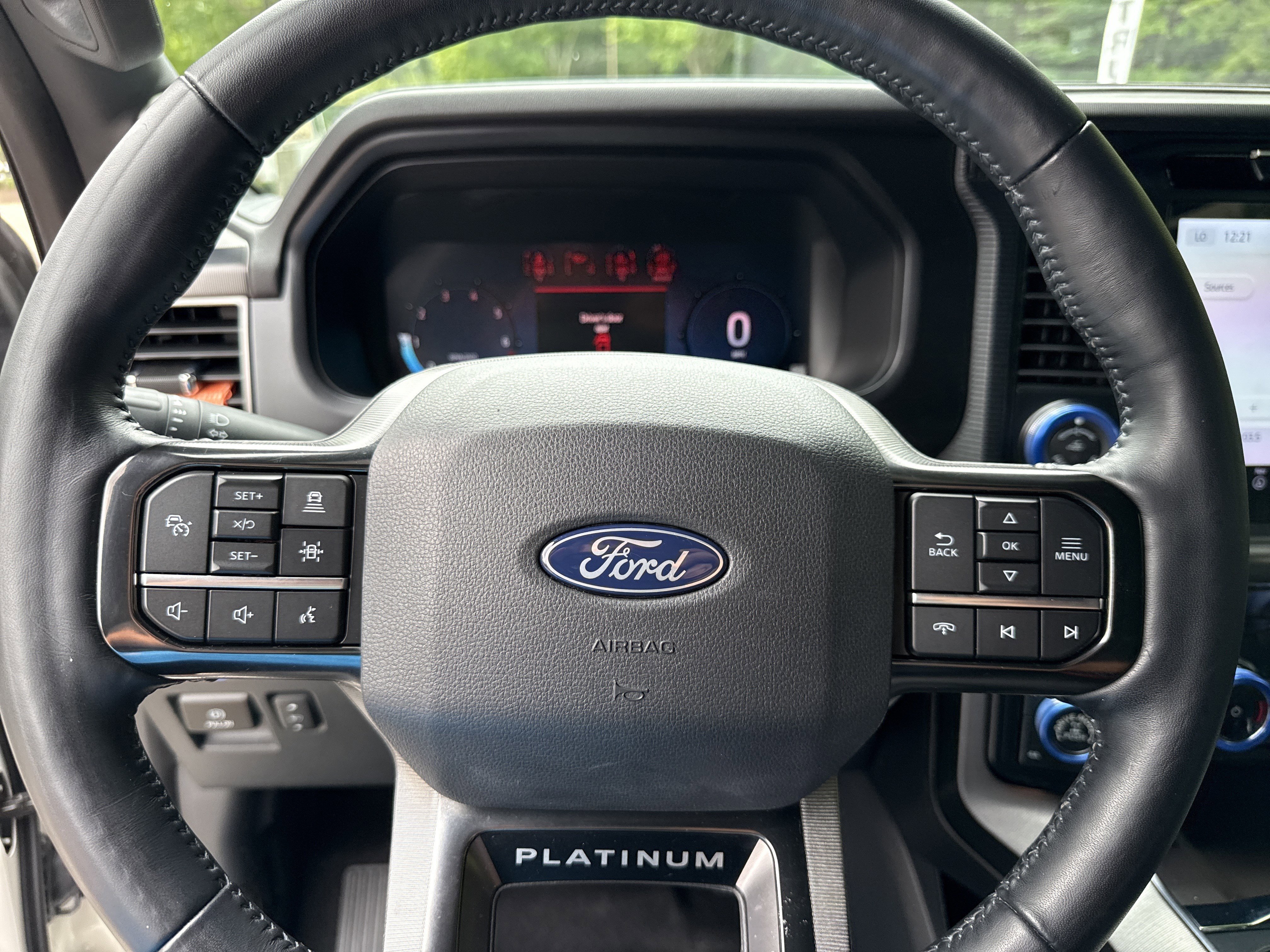 Used 2024 White Metallic Ford Platinum image 25