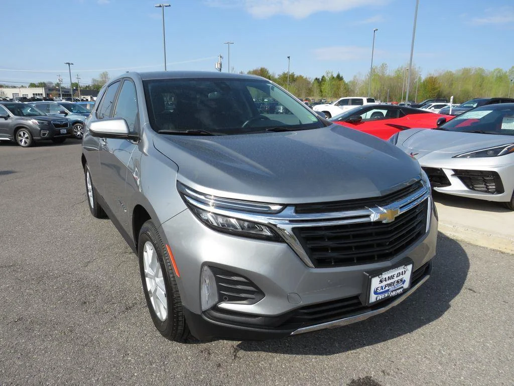 Used 2024 Sterling Gray Metallic Chevrolet LT image 4