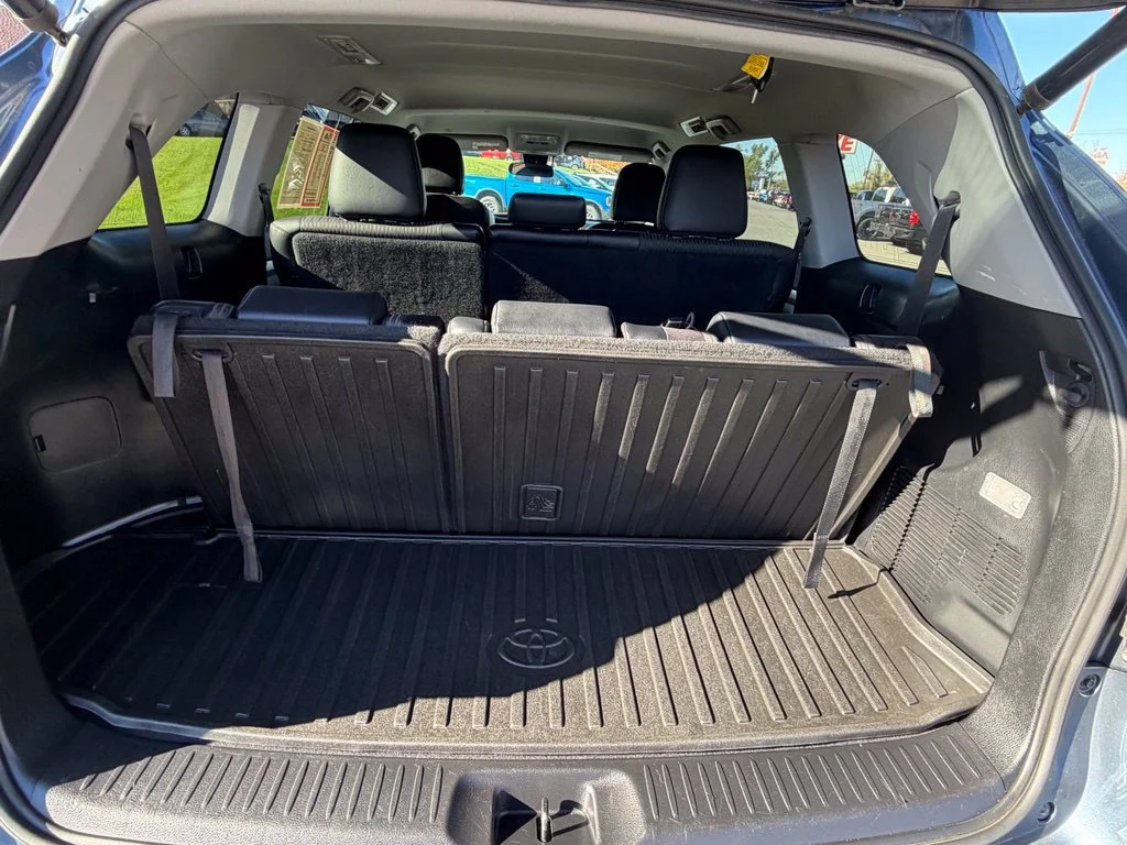 Used 2019 Blue Toyota LE Plus image 45