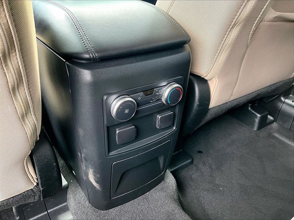 Used 2022 Silver Metallic Ford Base image 28
