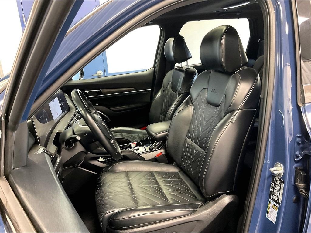Used 2024 Black Kia SX-Prestige X-Line image 10