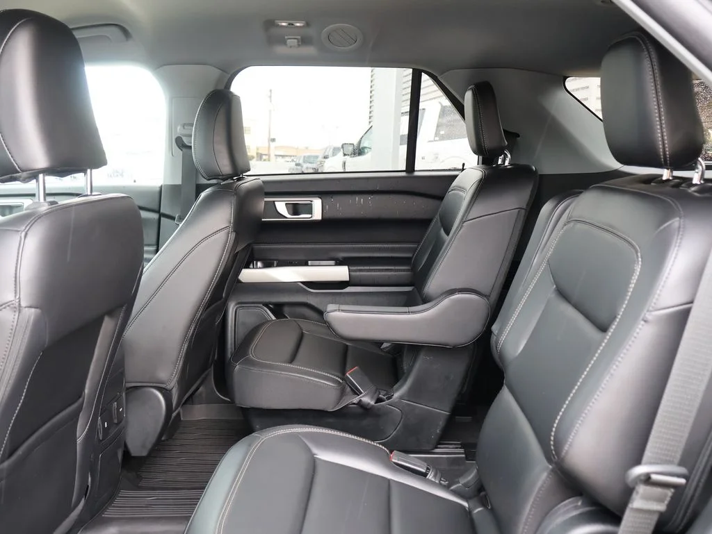 Certified Used 2023 Gray Metallic Ford XLT image 20