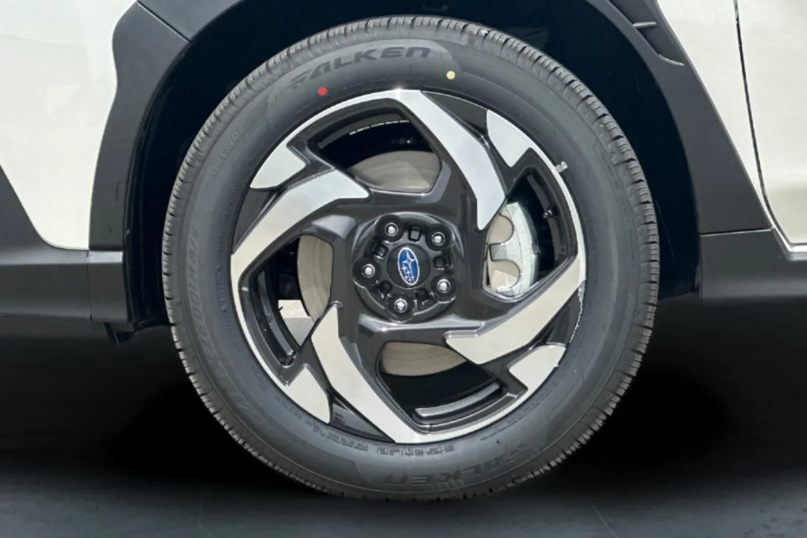 New 2026 CRYSTAL WHITE PEARL Subaru Limited Hybrid image 35