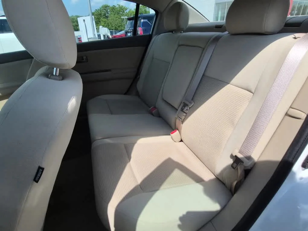 Used 2012 Aspen Ice Nissan 2.0 S image 7