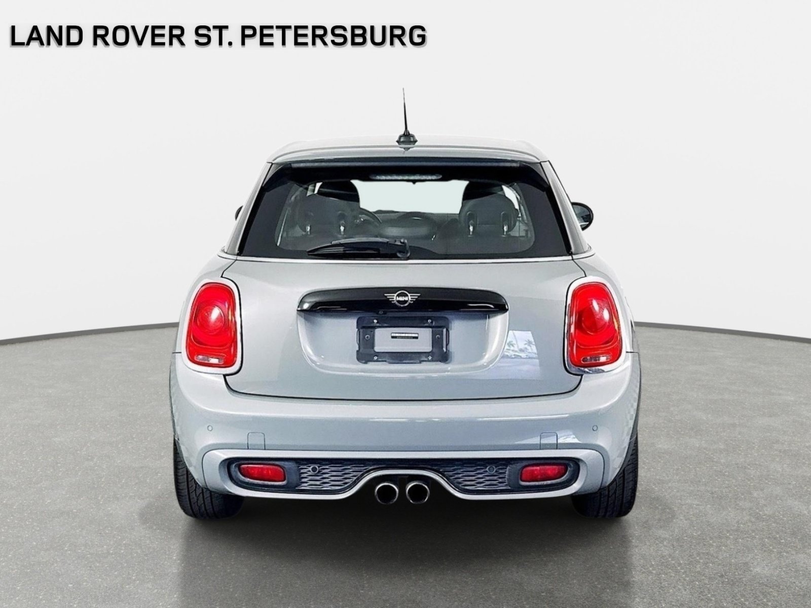 Used 2019 Gray Metallic MINI Classic image 6