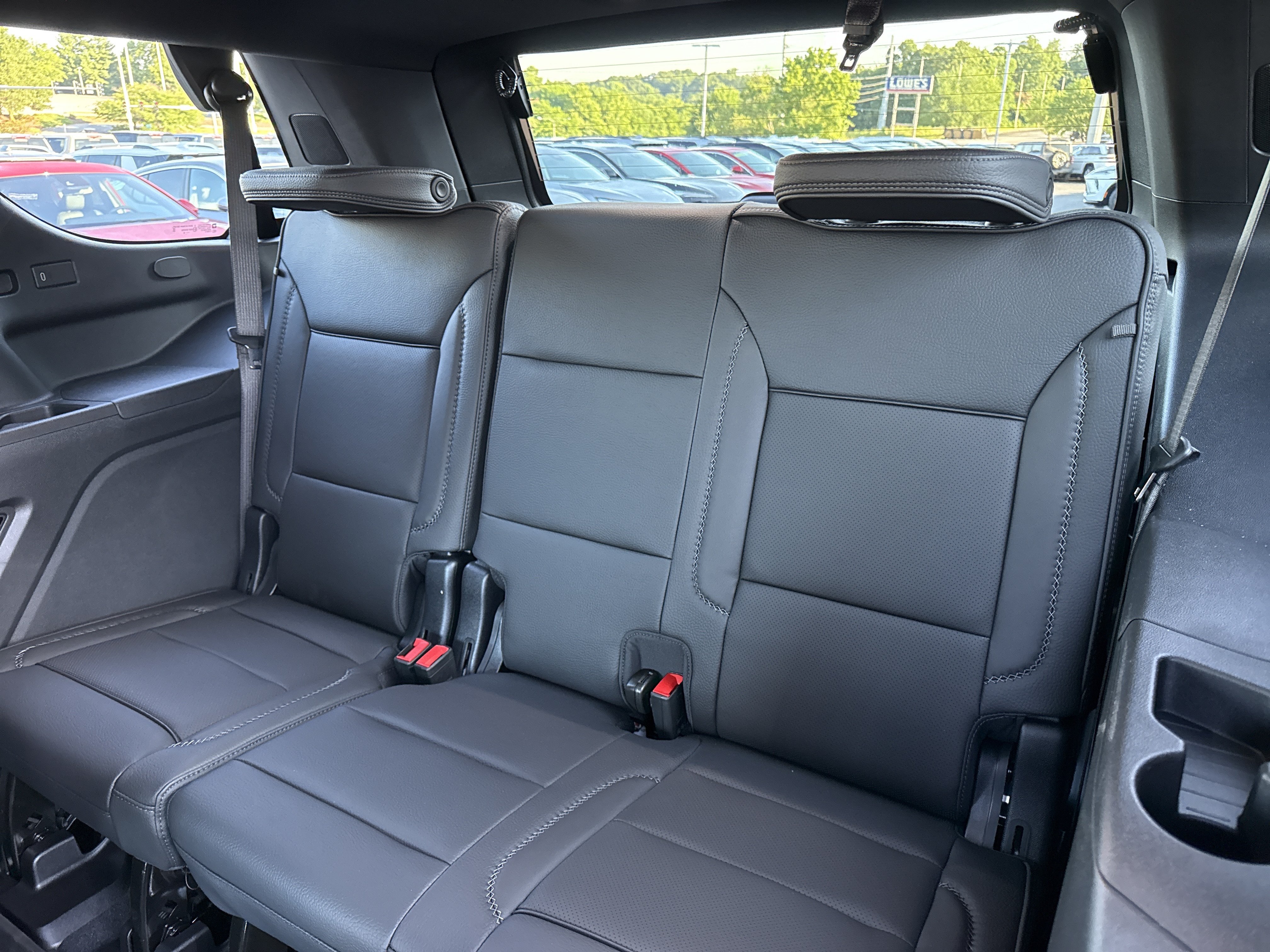 2026 GMC Yukon Denali - Photo 7