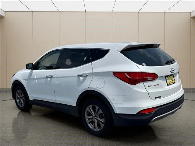Used 2016 White Hyundai 2.4 Base image 4