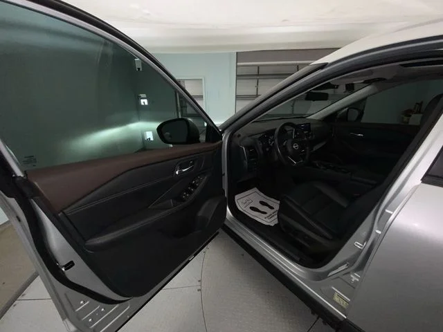 Used 2023 Silver Nissan SV image 11