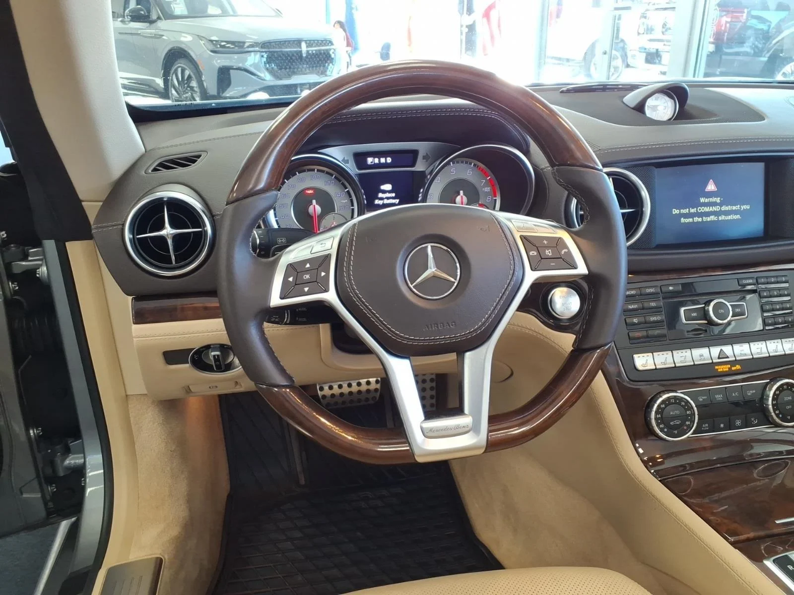 Used 2013 Palladium Silver Metallic Mercedes-Benz SL 550 image 19