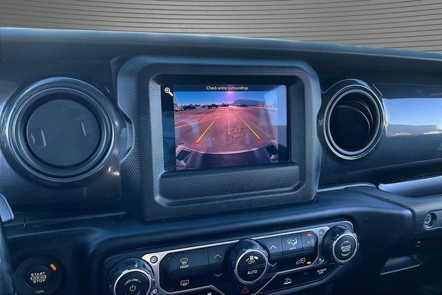 Used 2022 Black Jeep Altitude image 15