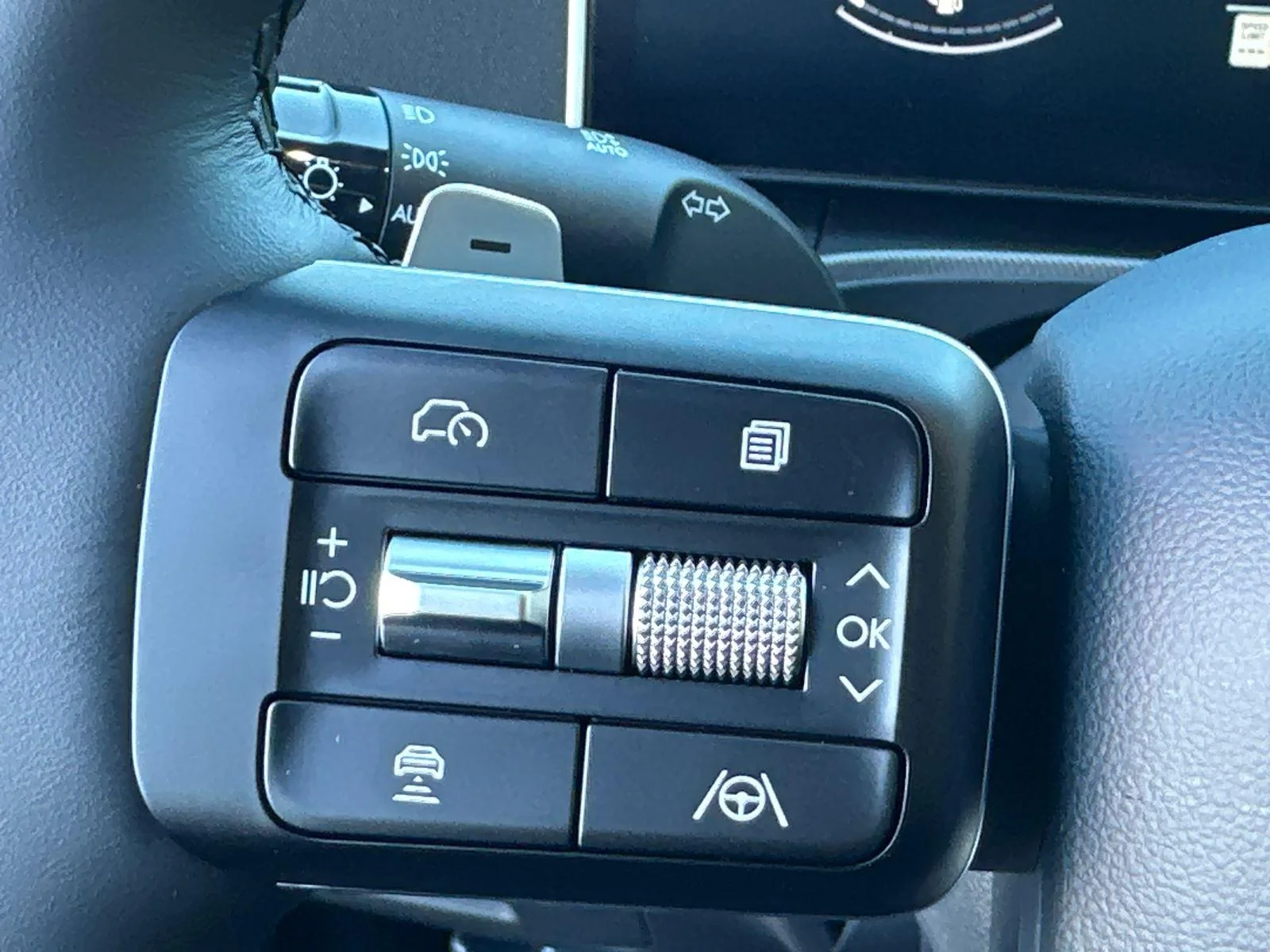 New 2026 Serenity White Hyundai SE image 16